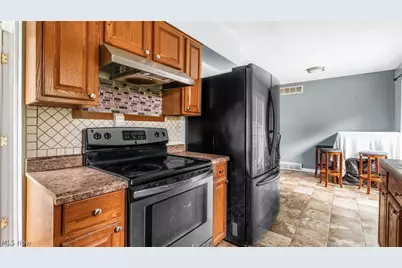 490 Cedarhurst Drive, Zanesville, OH 43701 - Photo 29