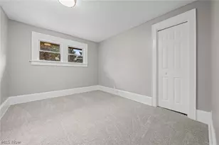 1376 Goodyear Blvd, Akron, OH 44305 - Photo 25