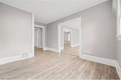 1376 Goodyear Boulevard, Akron, OH 44305 - Photo 13