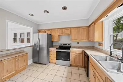 1376 Goodyear Boulevard, Akron, OH 44305 - Photo 15