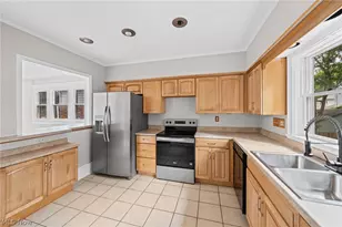 1376 Goodyear Blvd, Akron, OH 44305 - Photo 15