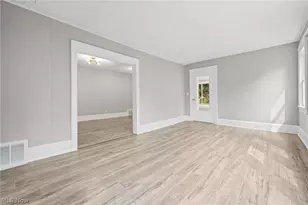 1376 Goodyear Blvd, Akron, OH 44305 - Photo 7