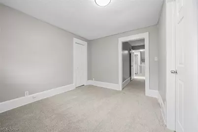 1376 Goodyear Boulevard, Akron, OH 44305 - Photo 27