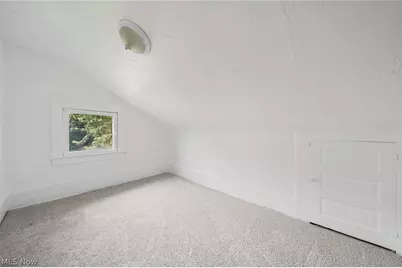 1376 Goodyear Boulevard, Akron, OH 44305 - Photo 31