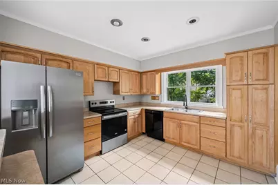 1376 Goodyear Boulevard, Akron, OH 44305 - Photo 13
