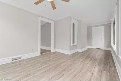 1376 Goodyear Boulevard, Akron, OH 44305 - Photo 3