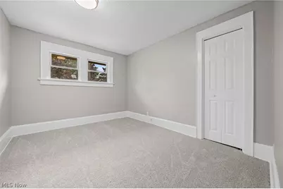 1376 Goodyear Boulevard, Akron, OH 44305 - Photo 25
