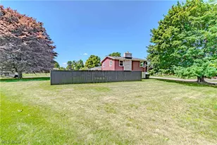 932 Richards Dr, Louisville, OH 44641 - Photo 5