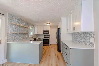 932 Richards Drive, Louisville, OH 44641 - Photo 9