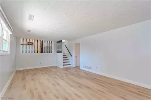 932 Richards Dr, Louisville, OH 44641 - Photo 23