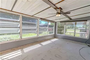 932 Richards Dr, Louisville, OH 44641 - Photo 25