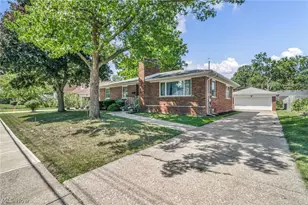 1332 W 38th St, Lorain, OH 44053 - Photo 5