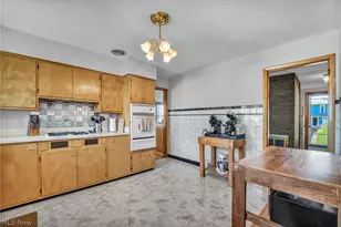 1332 W 38th St, Lorain, OH 44053 - Photo 15