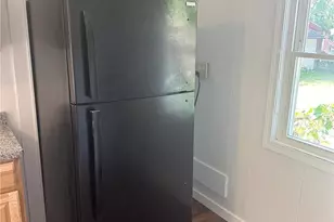 2206 25th St SW, Akron, OH 44314 - Photo 5