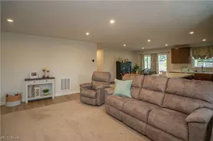 2655 Elkford Circle NE, Canton, OH 44721 - Photo 9