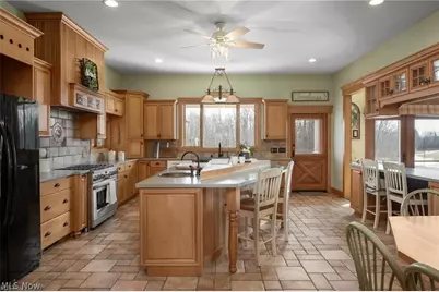 9419 Robinson Road, Chardon, OH 44024 - Photo 17