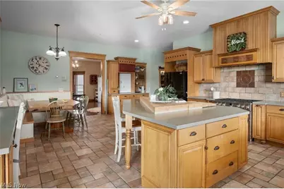 9419 Robinson Road, Chardon, OH 44024 - Photo 5