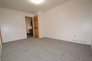 514 Brown St, Akron, OH 44311 - Photo 3
