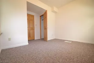 514 Brown St, Akron, OH 44311 - Photo 9