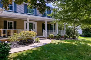 279 Ash Grove Cir, Aurora, OH 44202 - Photo 3