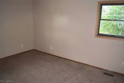 68585 Bannock Road, St Clairsville, OH 43950 - Photo 17