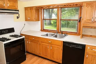 6517 Lear Nagle Rd, North Ridgeville, OH 44039 - Photo 9