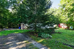 2686 Mennonite Rd, Mantua, OH 44255 - Photo 5