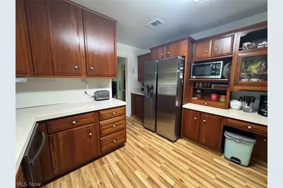 296 Fairfield Road, Painesville Twp, OH 44077 - Photo 13
