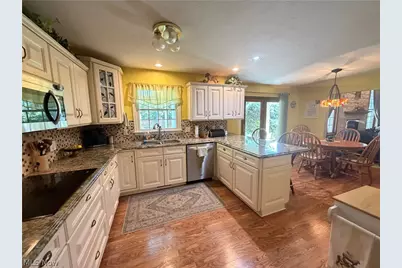 435 Thomas Alva Drive, Vermilion, OH 44089 - Photo 9