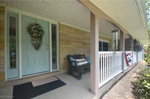 735 Fessler Dr, Uniontown, OH 44685 - Photo 3