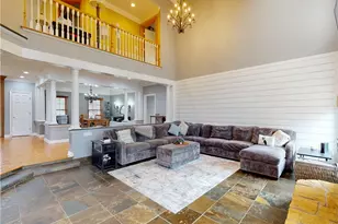 11205 Hampton Ridge Dr, Chardon, OH 44024 - Photo 7