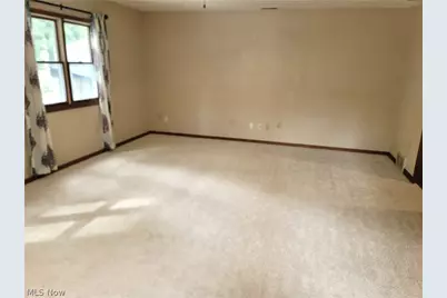 138 Loyola Drive, Elyria, OH 44035 - Photo 17