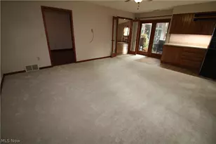 138 Loyola Dr, Elyria, OH 44035 - Photo 19