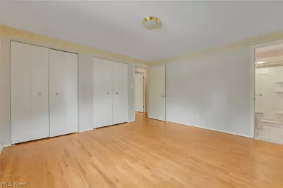 4880 Maple Hill Drive, Green Hills, OH 44131 - Photo 15