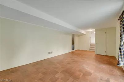 4880 Maple Hill Drive, Green Hills, OH 44131 - Photo 13