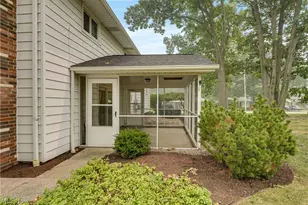 4880 Maple Hill Dr, Green Hills, OH 44131 - Photo 27