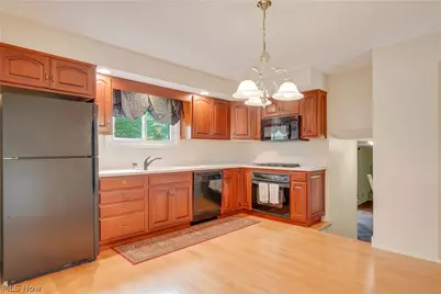 4880 Maple Hill Drive, Green Hills, OH 44131 - Photo 5