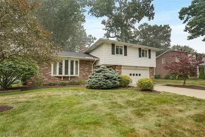 4880 Maple Hill Drive, Green Hills, OH 44131 - Photo 1