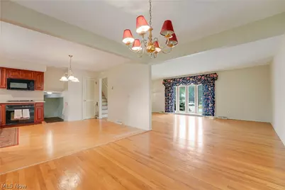4880 Maple Hill Drive, Green Hills, OH 44131 - Photo 7