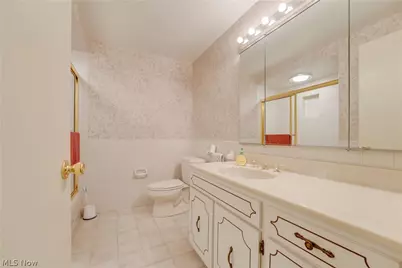 4880 Maple Hill Drive, Green Hills, OH 44131 - Photo 23