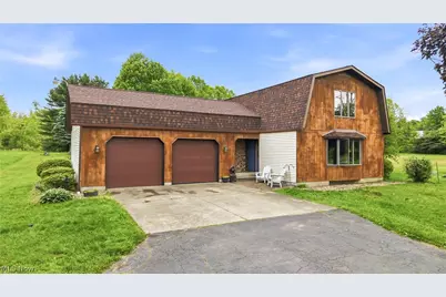 6667 Chestnut Ridge Road, Hubbard, OH 44425 - Photo 1