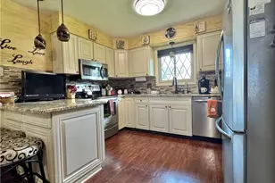 1327 Huntington Ct, Boardman, OH 44512 - Photo 9