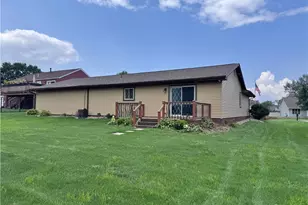 1327 Huntington Ct, Boardman, OH 44512 - Photo 3