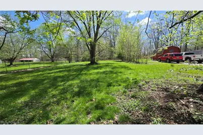 1037 Novak Road, Grafton, OH 44044 - Photo 3