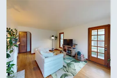 17914 Valleyview Avenue, Loveland, OH 44135 - Photo 3