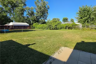 1301 Hulett Ave, Eastlake, OH 44095 - Photo 15