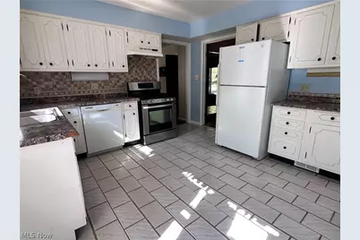 6374 S Cedarwood Road, Mentor, OH 44060 - Photo 9