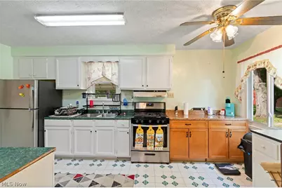 7999 Wadsworth Road, Wadsworth, OH 44281 - Photo 17