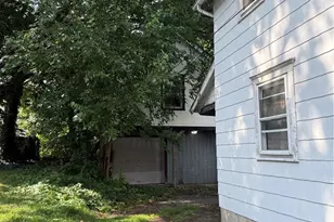 338 E Thornton St, Akron, OH 44311 - Photo 3