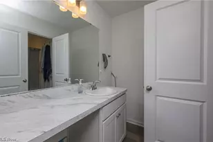 460 Auld Farm Cir, Akron, OH 44320 - Photo 21